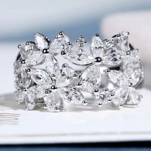 💯 NEW 925 STERLING SILVER FLOWER DIAMOND RING